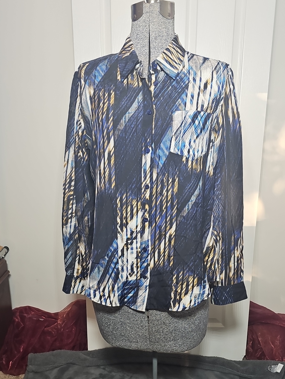 bebe Blue Abstract Print 100% Mulberry Silk Button-Down Shirt Size L